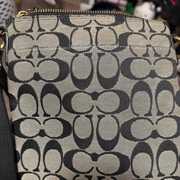 Coach monogram crossbody bag - Picture 5 of 5